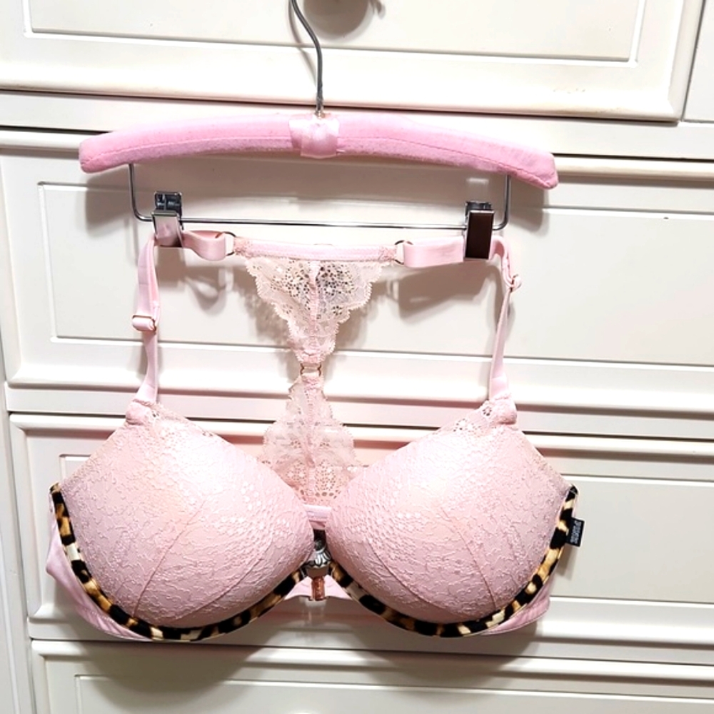 VS. PINK BRA
